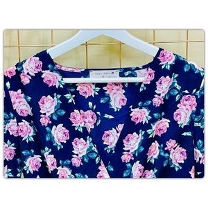 Bear Dance Bell Sleeve Floral Romper Size: Medium